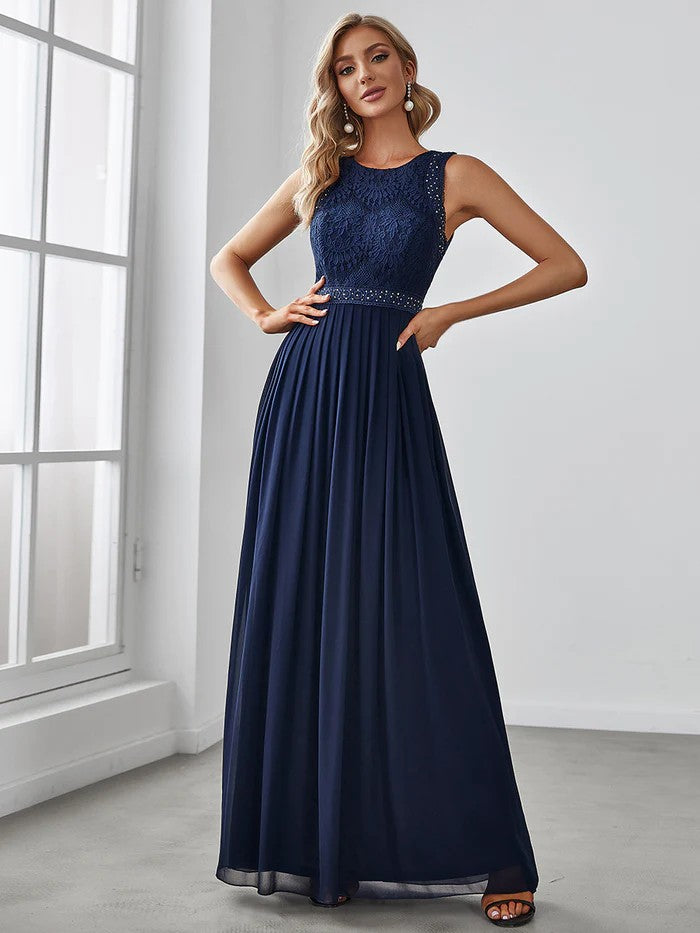 Blau Wohlfühl Abendkleid mit Spitzen Oberteil & lockerfallenden Rock