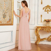 Lade das Bild in den Galerie-Viewer, Elegantes Abendkleid in Pink mit schicken Raffungen