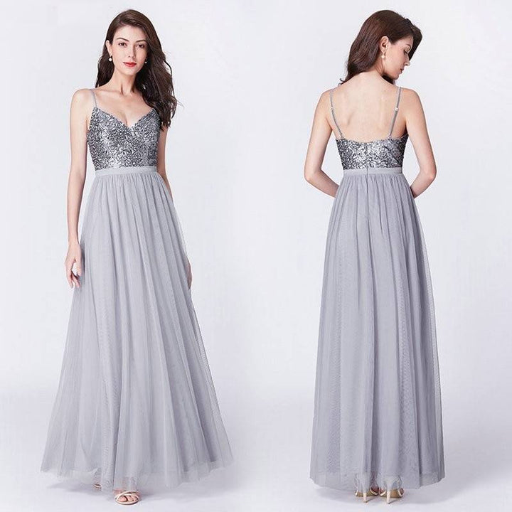 Elegantes Abendkleid mit Pailletten Oberteil & langen Tüll Rock Grau