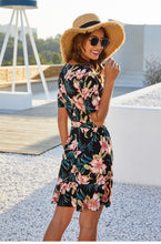 Lade das Bild in den Galerie-Viewer, 2021 Neu Geblümtes Sommerkleid im Wickel-Look