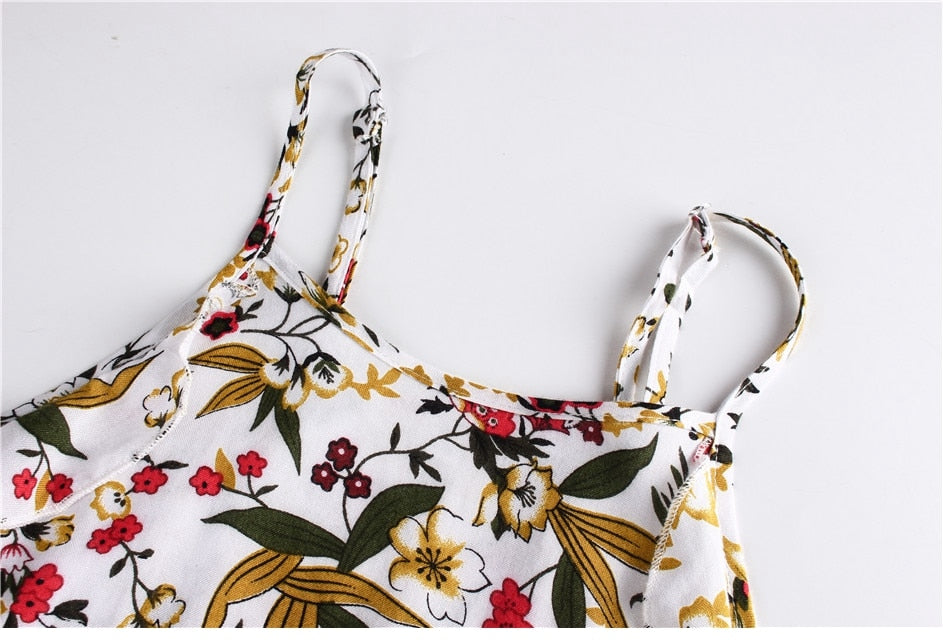 Top 2021 Sommerkleid mit geblümten Stoff weiß