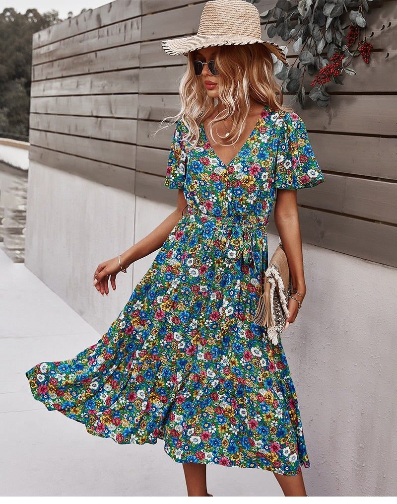 Geblümtes Vintage Sommerkleid mit Wadenlangen Rock