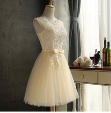 Lade das Bild in den Galerie-Viewer, Ball-Cocktailkleid mit wunderschönen Spitzen-Besatz und in 9 verschiedenen Farbvarianten