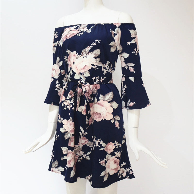 Wunderschönes Sommer-Strandkleid Schulterfrei & Geblümte