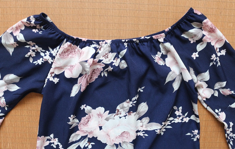 Wunderschönes Sommer-Strandkleid Schulterfrei & Geblümte