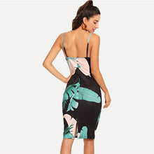 Lade das Bild in den Galerie-Viewer, Wunderschönes Sommerkleid in Schwarz mit schicken Palmendruck &amp; verstellbaren Trägern