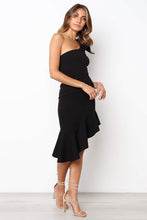 Lade das Bild in den Galerie-Viewer, Schulterfreies Partykleid in 4 Farbvarianten